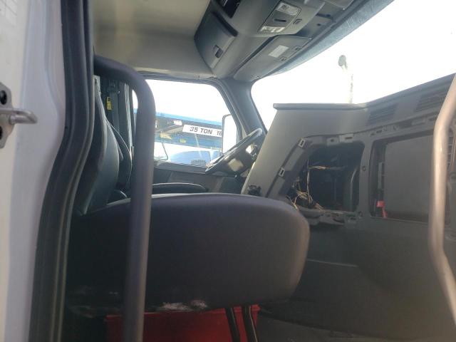 3AKJHLDR8KSKP9588 - 2019 FREIGHTLINER CASCADIA 1 WHITE photo 5