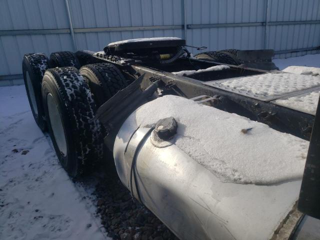 3AKJHLDR8KSKP9588 - 2019 FREIGHTLINER CASCADIA 1 WHITE photo 6