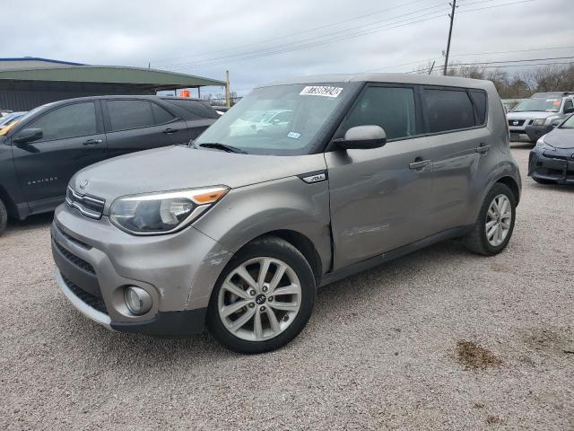 KNDJP3A55J7576736 - 2018 KIA SOUL + GRAY photo 1