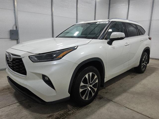 2021 TOYOTA HIGHLANDER XLE, 