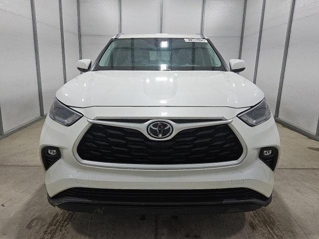 5TDGZRBH1MS078379 - 2021 TOYOTA HIGHLANDER XLE თეთრი ფოტო 5