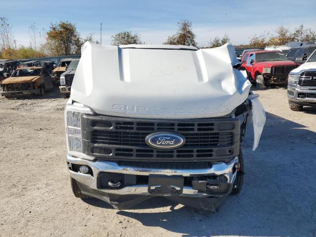 1FT7W2BA2PEC35186 - 2023 FORD F250 SUPER DUTY WHITE photo 5
