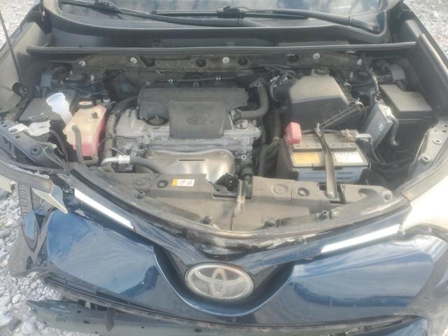 JTMZFREV6JJ205798 - 2018 TOYOTA RAV4 LE 蓝色 照片 12