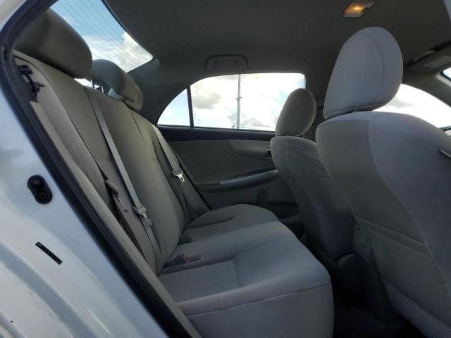 JTDBU4EE8BJ102488 - 2011 TOYOTA COROLLA BASE 白色 照片 10