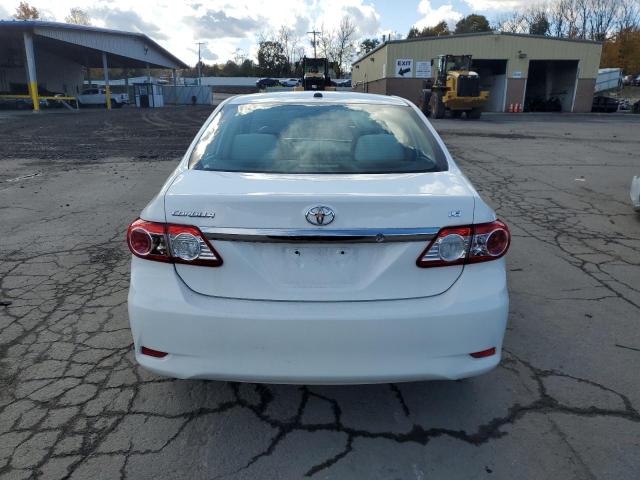 JTDBU4EE8BJ102488 - 2011 TOYOTA COROLLA BASE 白色 照片 6