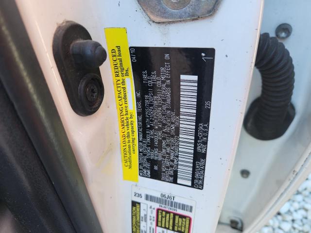 5TFRM5F16AX016222 - 2010 TOYOTA TUNDRA DOUBLE CAB SR5 WHITE photo 12
