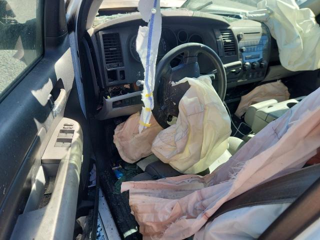 5TFRM5F16AX016222 - 2010 TOYOTA TUNDRA DOUBLE CAB SR5 WHITE photo 8