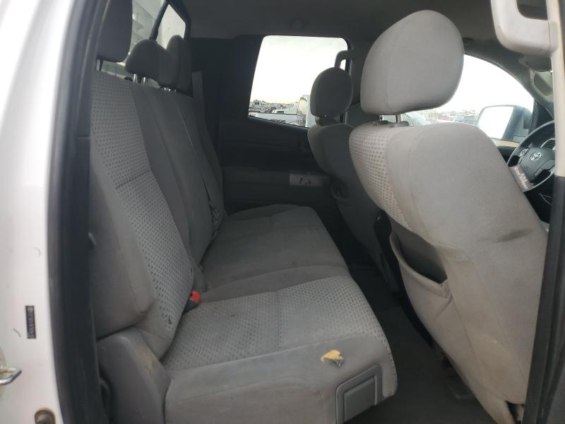 5TFSV54167X004100 - 2007 TOYOTA TUNDRA DOUBLE CAB SR5 WHITE photo 10