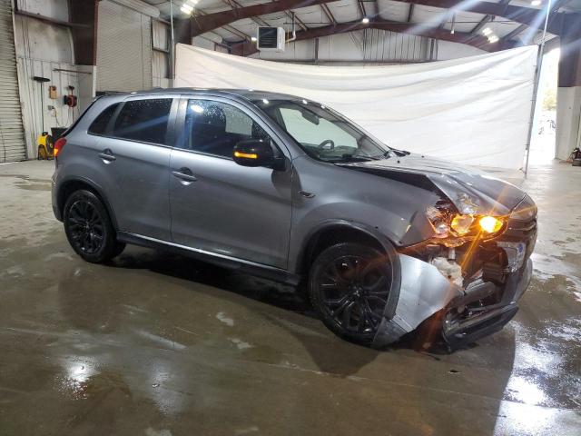 JA4AR3AU6JZ025358 - 2018 MITSUBISHI OUTLANDER ES GRAY photo 4