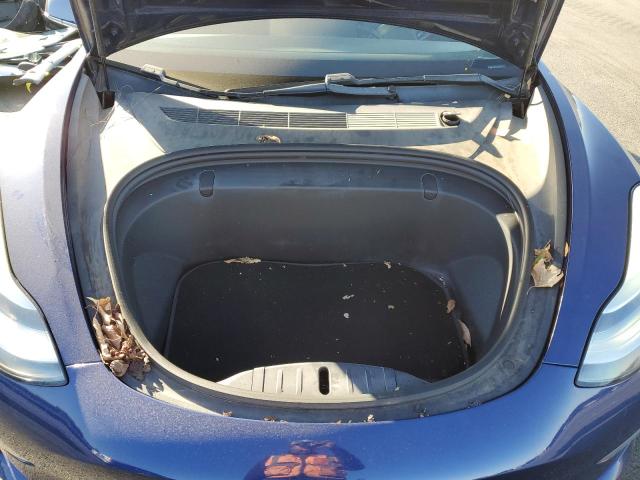 5YJ3E1EA5JF164515 - 2018 TESLA MODEL 3 ლურჯი ფოტო 11