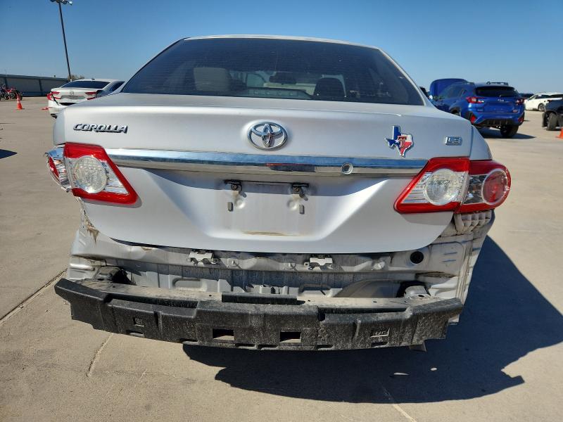 5YFBU4EE9DP141847 - 2013 TOYOTA COROLLA BASE Silber Foto 6