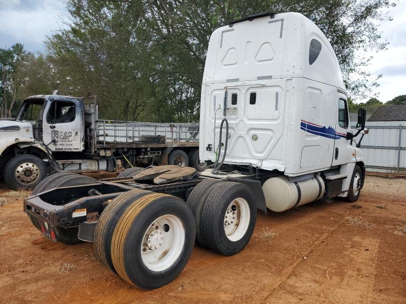 3AKJGLD66ESFV5184 - 2014 FREIGHTLINER CASCADIA WHITE photo 4