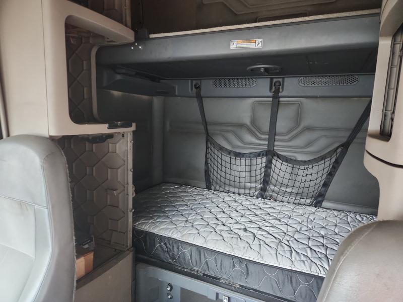 3AKJGLD66ESFV5184 - 2014 FREIGHTLINER CASCADIA WHITE photo 6