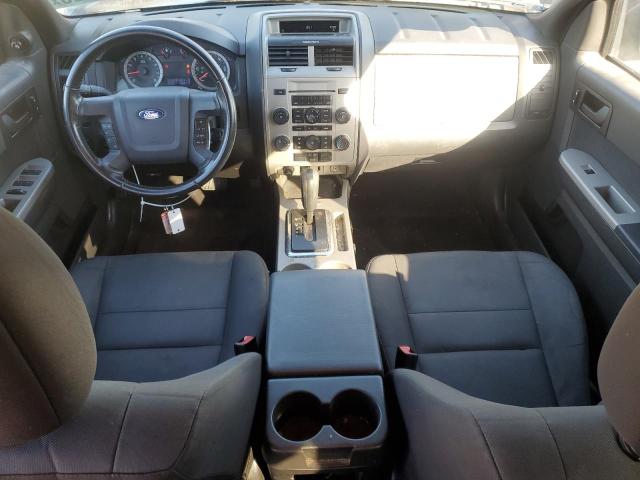 1FMCU0DG2BKC06111 - 2011 FORD ESCAPE XLT 青色 照片 8