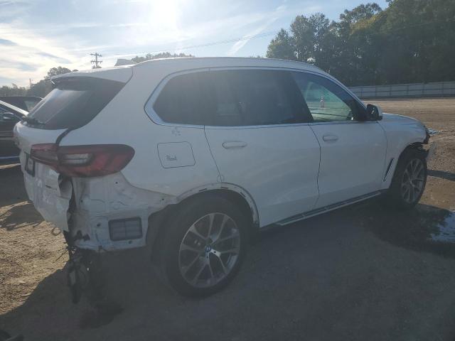 5UXCR4C06P9P10532 - 2023 BMW X5 SDRIVE 40I WHITE photo 3