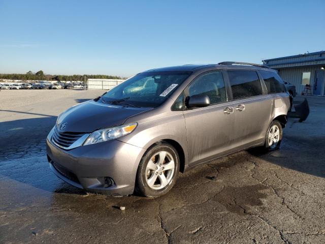 2015 TOYOTA SIENNA LE, 