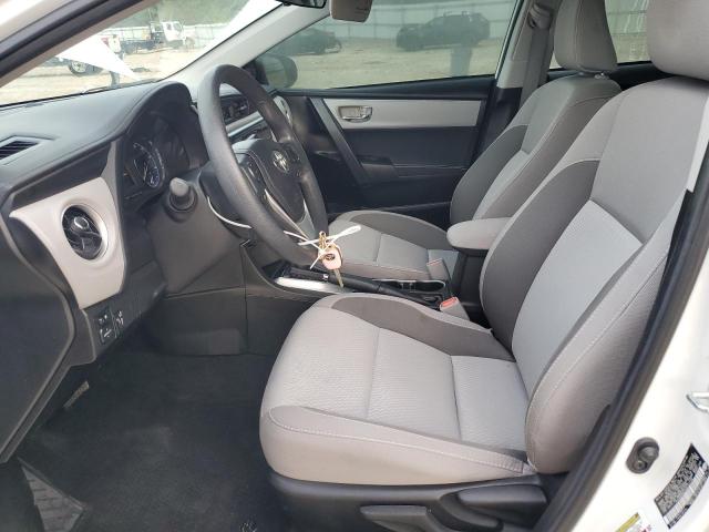 5YFBURHE1JP763119 - 2018 TOYOTA COROLLA L თეთრი ფოტო 7