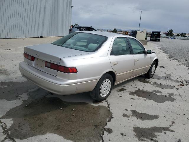 4T1BG22K4WU192244 - 1998 TOYOTA CAMRY CE 米色 照片 3