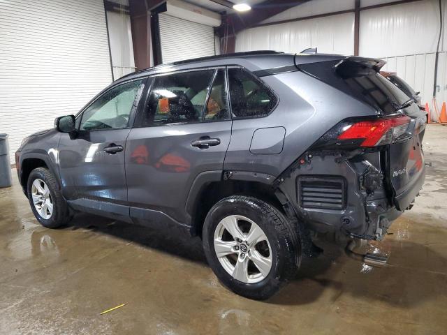 2T3P1RFV4LC089141 - 2020 TOYOTA RAV4 XLE GRAY photo 2