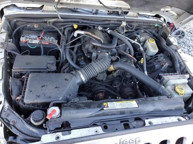 1J4GA59157L211637 - 2007 JEEP WRANGLER SAHARA Gümüş foto 12