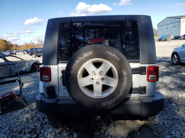 1J4GA59157L211637 - 2007 JEEP WRANGLER SAHARA Gümüş foto 6