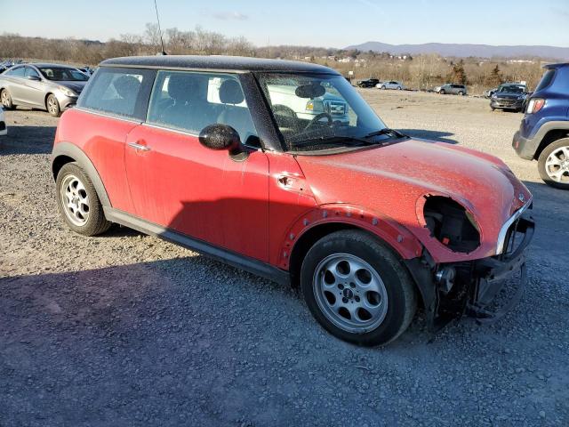 WMWSU3C53DT370639 - 2013 MINI COOPER RED photo 4