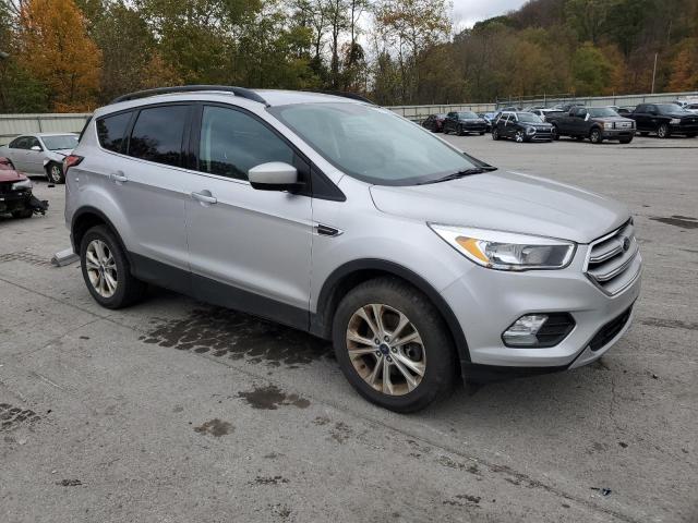 1FMCU9GD5JUA29224 - 2018 FORD ESCAPE SE SILVER photo 4