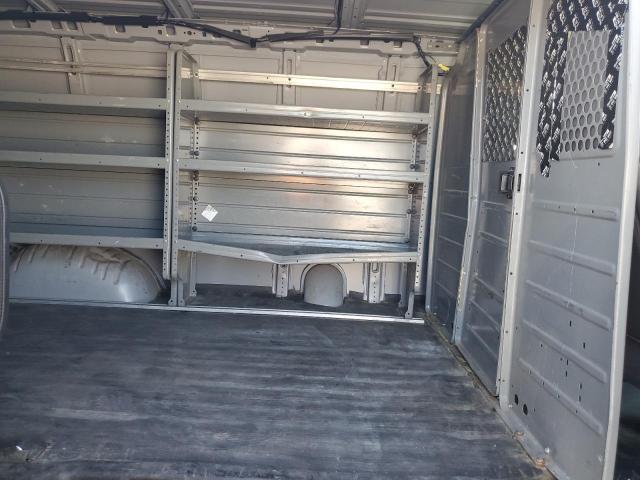 1GCWGAFF0H1176625 - 2017 CHEVROLET EXPRESS G2 Серебристый фото 10