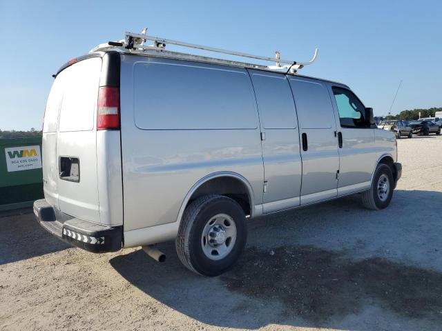 1GCWGAFF0H1176625 - 2017 CHEVROLET EXPRESS G2 Серебристый фото 3