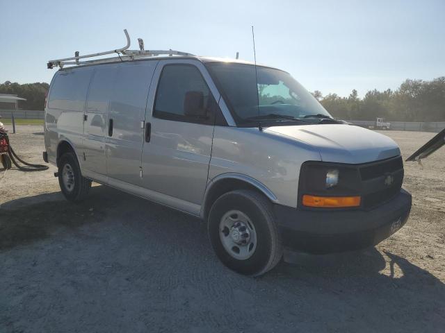 1GCWGAFF0H1176625 - 2017 CHEVROLET EXPRESS G2 Серебристый фото 4