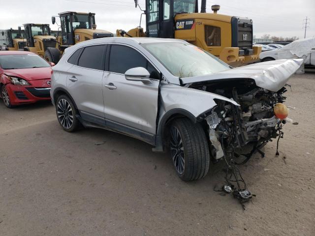 5LMTJ3DH1KUL25868 - 2019 LINCOLN MKC RESERVE ვერცხლისფერი ფოტო 4