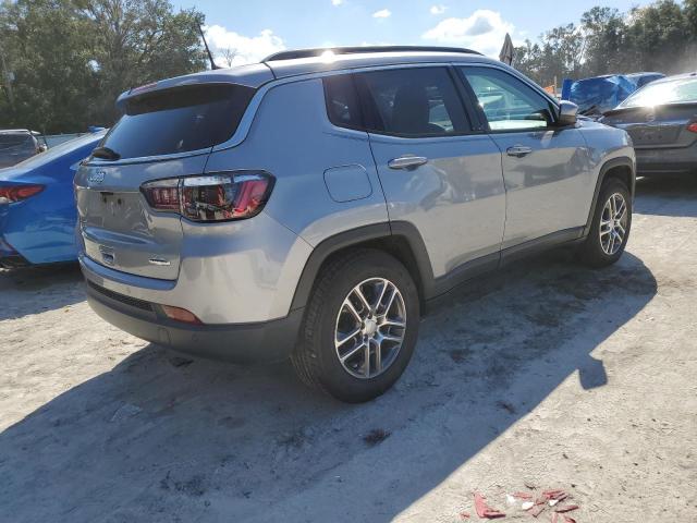 3C4NJCBB6LT252930 - 2020 JEEP COMPASS LATITUDE SILVER photo 3