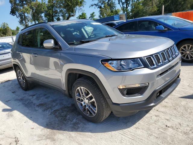 3C4NJCBB6LT252930 - 2020 JEEP COMPASS LATITUDE SILVER photo 4