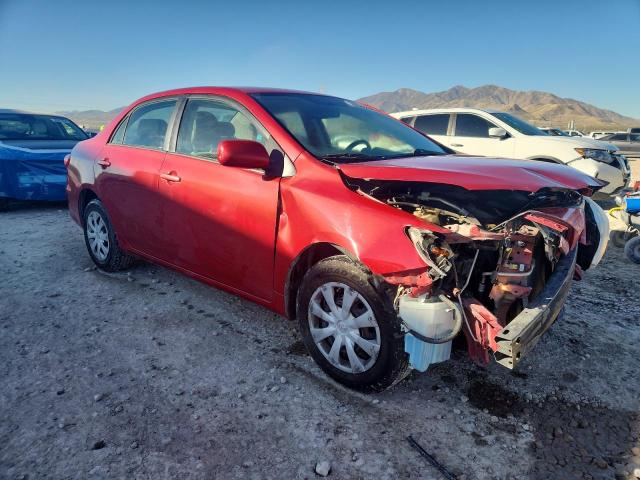 2T1BU4EE1BC538370 - 2011 TOYOTA COROLLA BASE RED photo 4