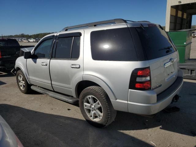 1FMEU7DE0AUA93696 - 2010 FORD EXPLORER XLT GRAY photo 2
