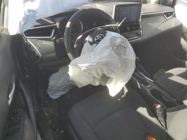 5YFEPMAE9MP180058 - 2021 TOYOTA COROLLA LE WHITE photo 8