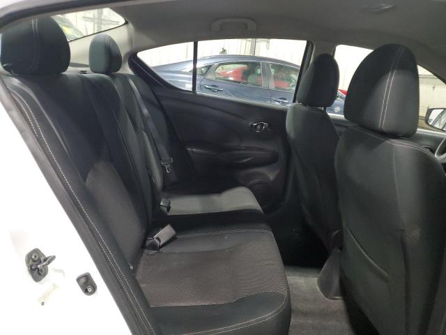 3N1CN7AP1GL814466 - 2016 NISSAN VERSA S WHITE photo 10