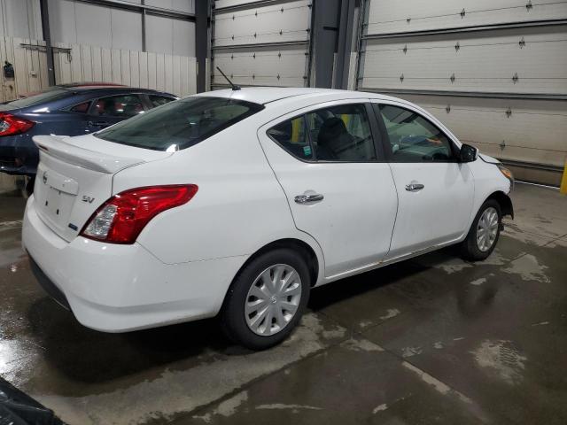 3N1CN7AP1GL814466 - 2016 NISSAN VERSA S WHITE photo 3