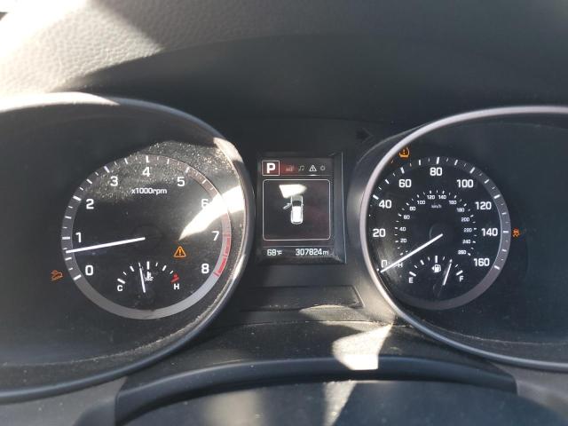 5XYZT3LB0HG413510 - 2017 HYUNDAI SANTA FE S SILVER photo 9