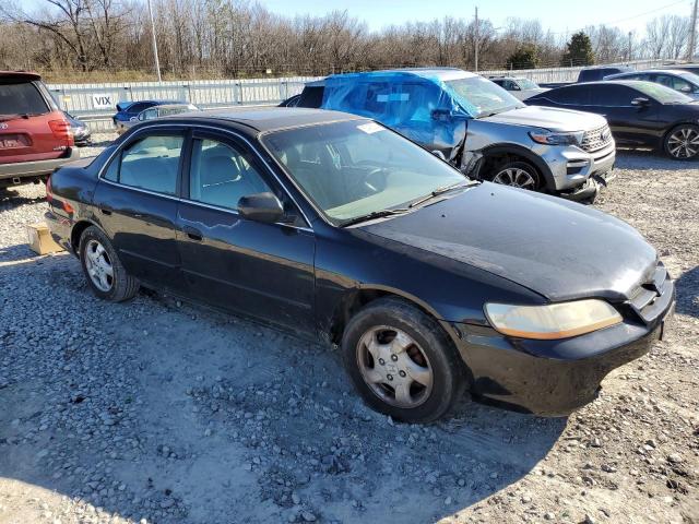 1HGCG5668YA138068 - 2000 HONDA ACCORD EX BLACK photo 4