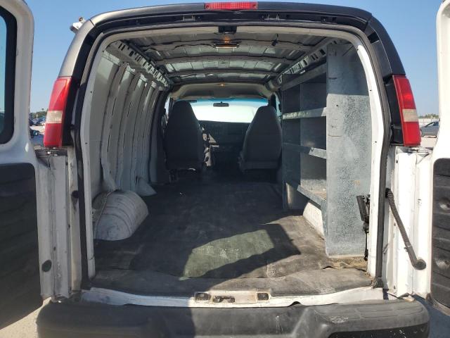 1GCFG15X091141594 - 2009 CHEVROLET EXPRESS G1 WHITE photo 10