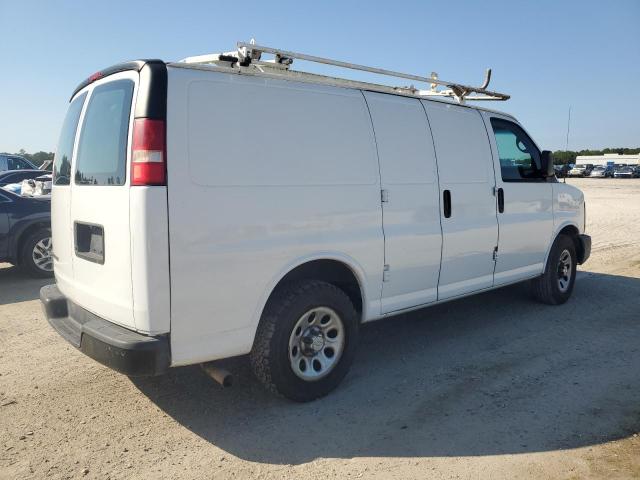 1GCFG15X091141594 - 2009 CHEVROLET EXPRESS G1 WHITE photo 3