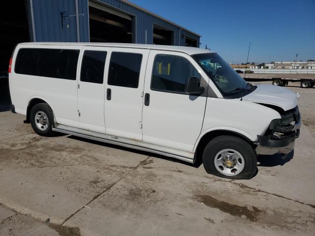1GAZG1FG7E1167317 - 2014 CHEVROLET EXPRESS G3 LT WHITE photo 4
