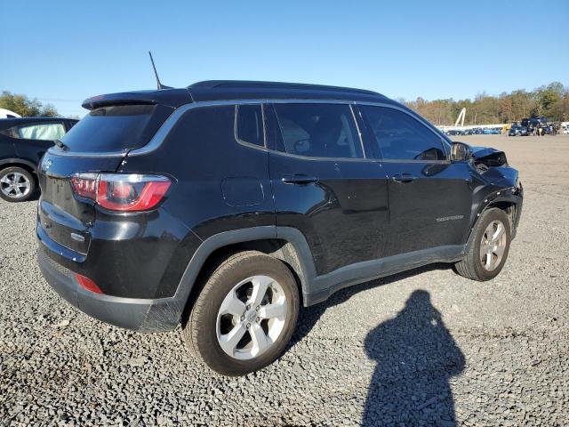 3C4NJDBB6KT593930 - 2019 JEEP COMPASS LATITUDE შავი ფოტო 3