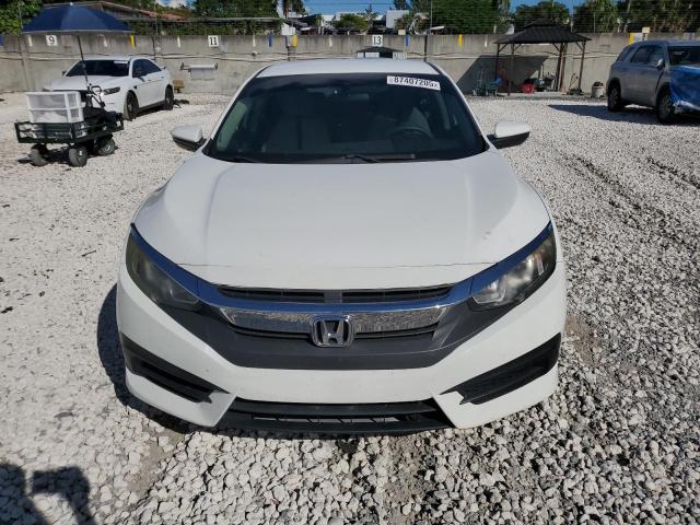 19XFC2F5XJE029563 - 2018 HONDA CIVIC LX WHITE photo 5