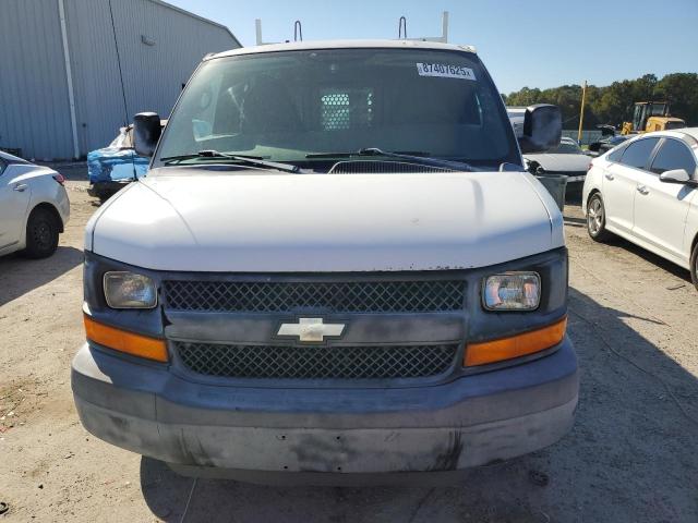 1GCZGTCG7B1137513 - 2011 CHEVROLET EXPRESS G3 WHITE photo 5