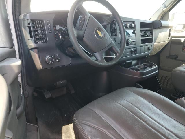 1GCZGTCG7B1137513 - 2011 CHEVROLET EXPRESS G3 WHITE photo 8