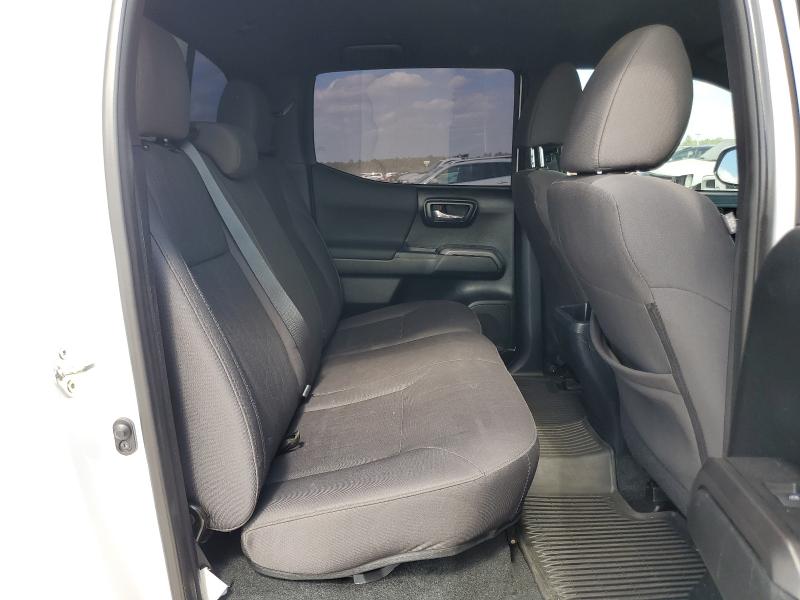 3TMAZ5CN3JM056186 - 2018 TOYOTA TACOMA DOUBLE CAB Blanc photo 10