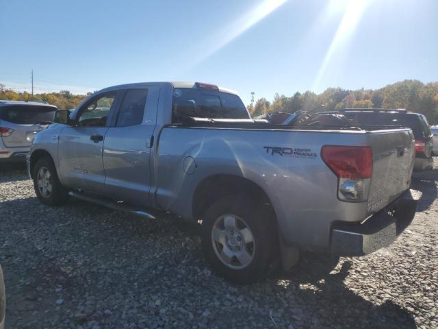 5TFBV541X7X009008 - 2007 TOYOTA TUNDRA DOUBLE CAB SR5 GRAY photo 2