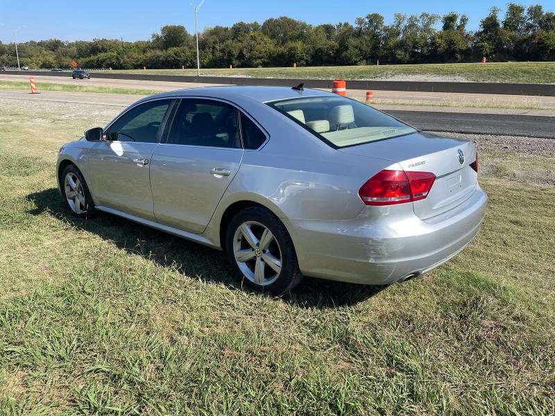 1VWBN7A33DC052266 - 2013 VOLKSWAGEN PASSAT SE SILVER photo 3